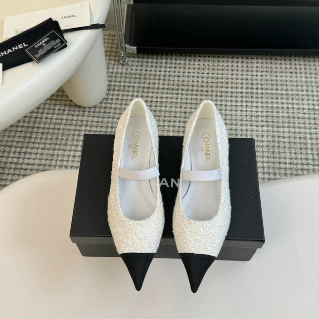 CC MARY JANE IN WHITE TWEED AND BLACK SATIN