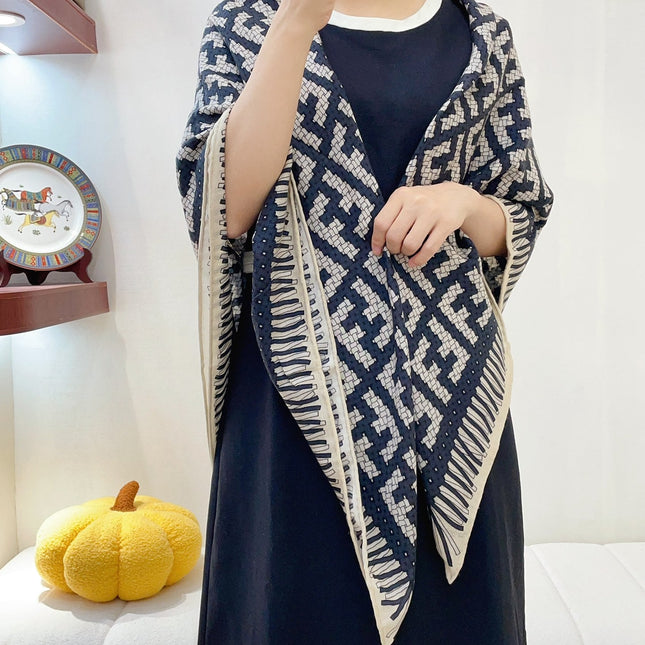 FF PONCHO 140 CM SCRAF IN BLACK MONOGRAM SILK CASHMERE