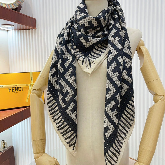 FF PONCHO 140 CM SCRAF IN BLACK MONOGRAM SILK CASHMERE