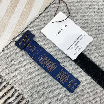 MONOGRAM SCARF 210 CM IN BLACK MIX WHITE CASHMERE 398283