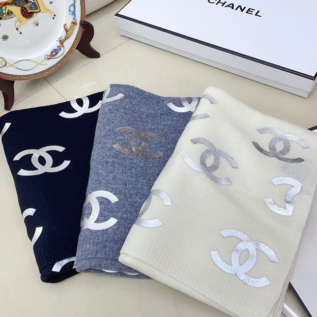 SCARF 190 CM IN WHITE CASHMERE WITH SILVER LOGO 401169