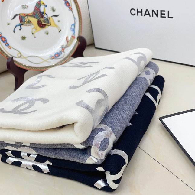 SCARF 190 CM IN COOL GRAY CASHMERE WITH SILVER LOGO 401170