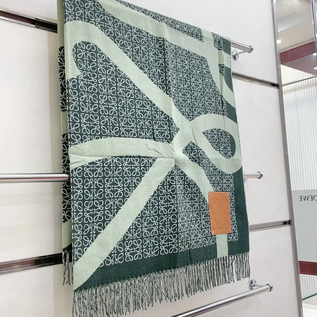ANAGRAM SCARF 140 CM IN GREEN FOREST WOOL 410214