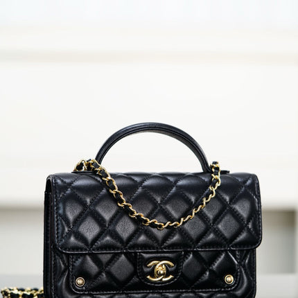 CHANEL 25S TOP HANDLE FLAP 19 CM IN BLACK LAMBSKIN WITH GOLD HARDWARE