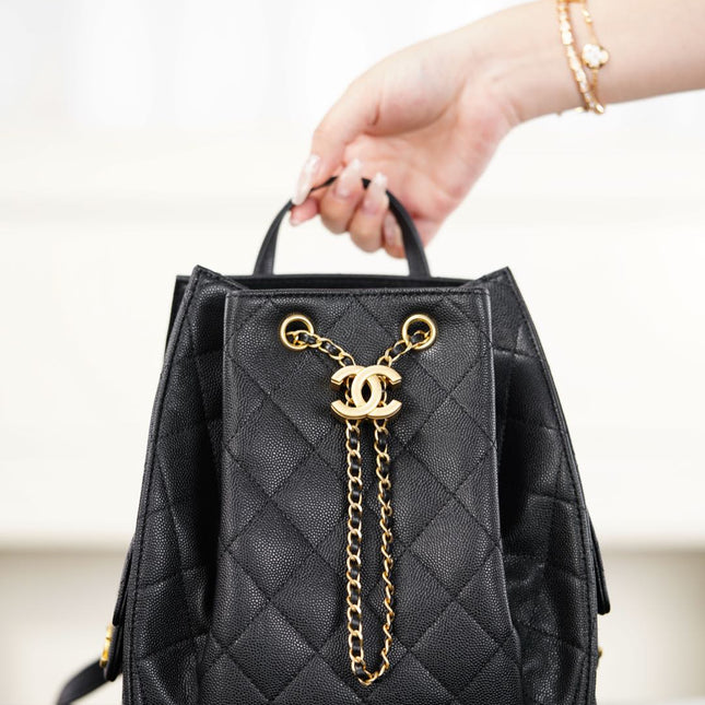 CHANEL 25S GRABRIELLE 23 CM IN BLACK LAMBSKIN WITH GOLD HARDWARE
