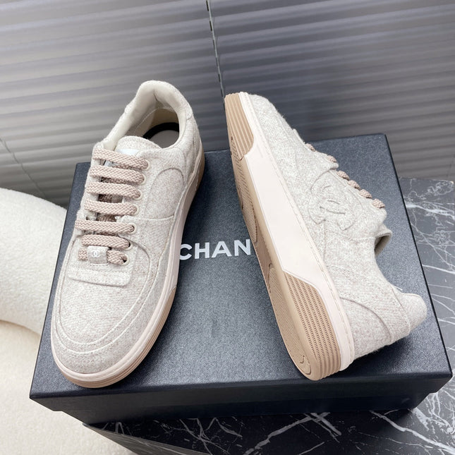 TRAINER SHOES IN ECRU TAN WOOL FABRIC