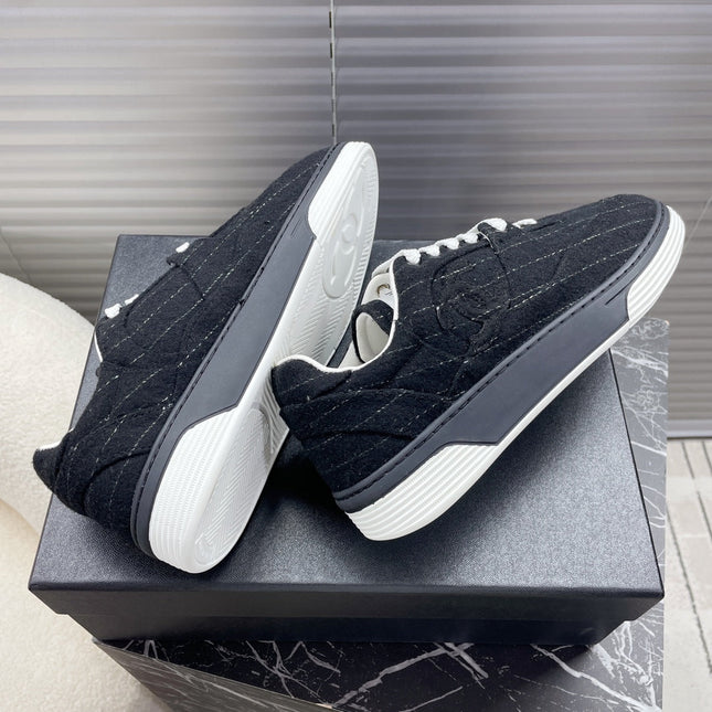 TRAINER SHOES IN BLACK WOOL FABRIC