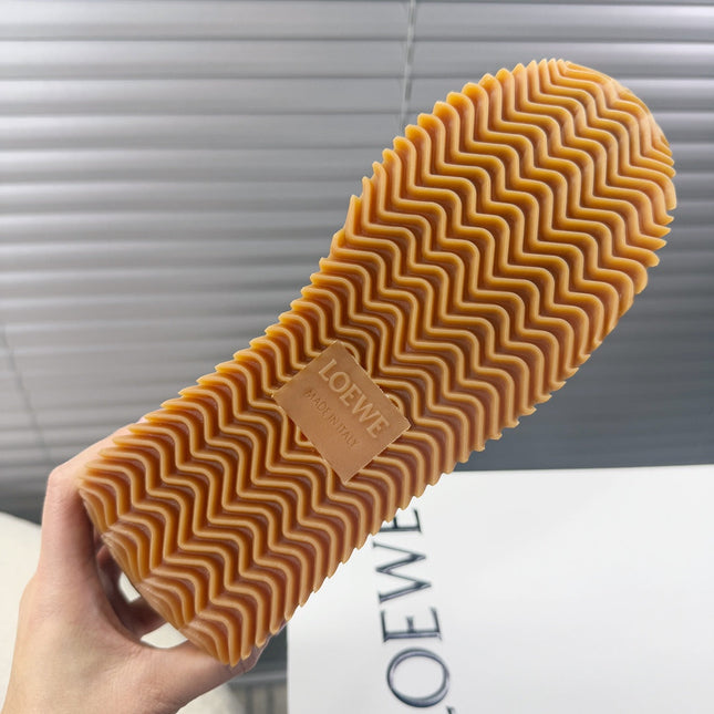 BALLET RUNNER 2.0 IN CHOCOLATE BROWN SUEDE AND LYCRA FABRIC