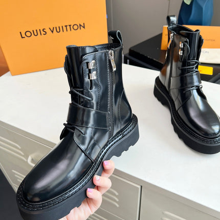 LV WOMEN'S BEAUBOURG ANKLE BOOT IN GLOSSY BLACK CALFSKIN
