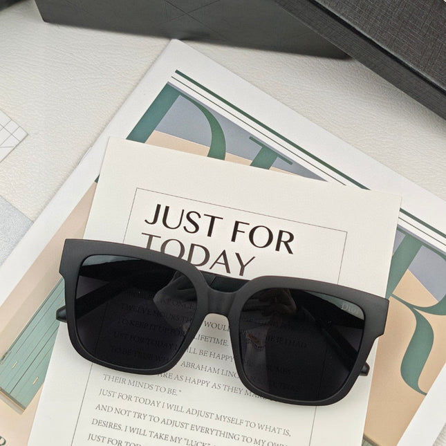 MONTAIGNE SUNGLASS 53048 IN ACETATE