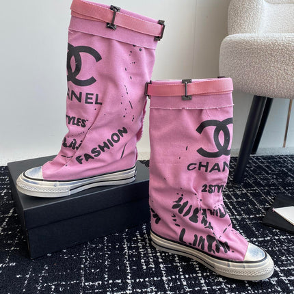 HIGH BOOTS IN HOT PINK CANVAS