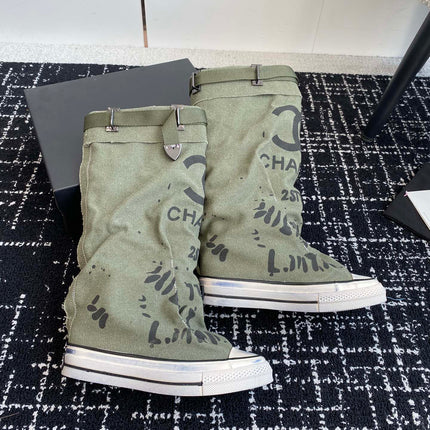 HIGH BOOTS IN ARMY GREEN CANVAS