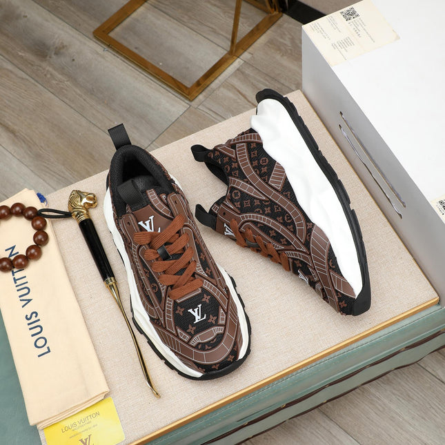 LV TRAINER IN CHOCOLATE BROWN CALFSKIN AND BREATHABLE MESH
