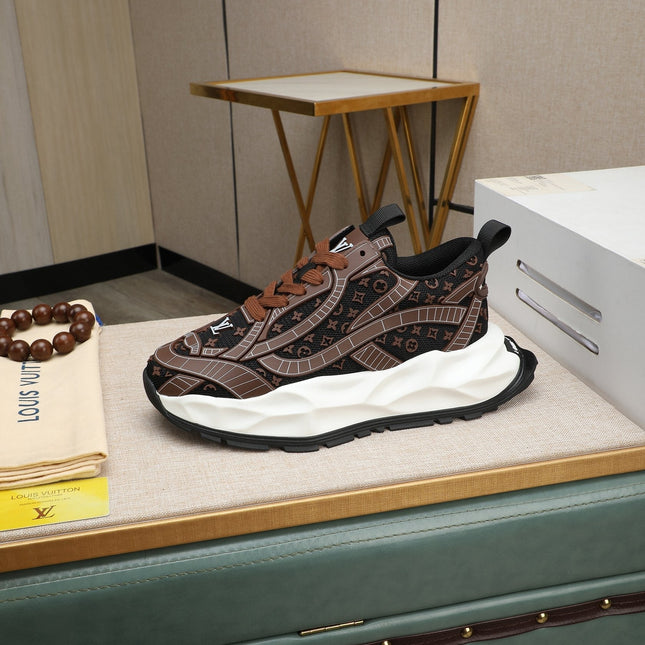 LV TRAINER IN CHOCOLATE BROWN CALFSKIN AND BREATHABLE MESH