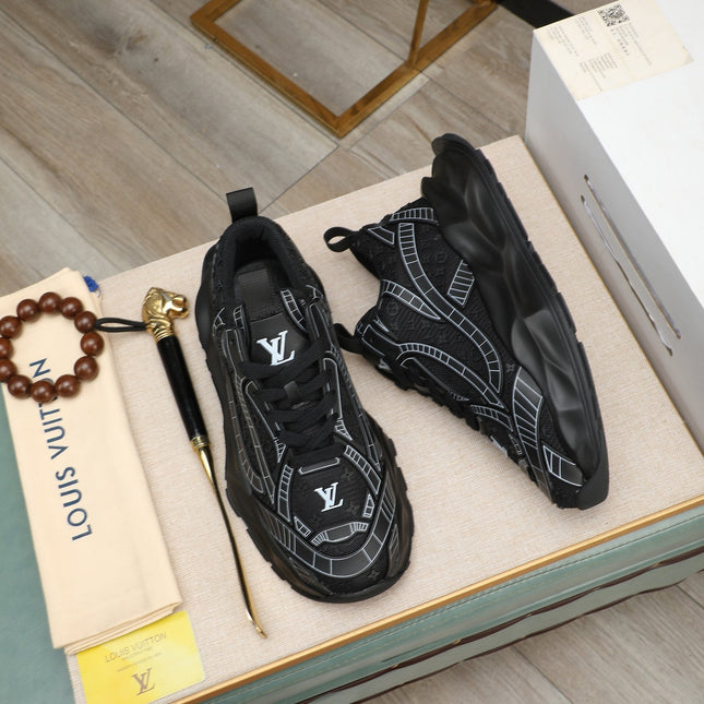 LV TRAINER IN BLACK CALFSKIN AND BREATHABLE MESH