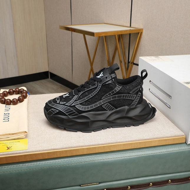 LV TRAINER IN BLACK CALFSKIN AND BREATHABLE MESH
