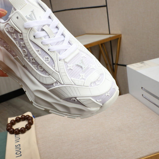 LV TRAINER IN WHITE CALFSKIN AND BREATHABLE MESH