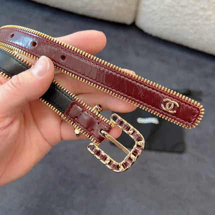 BELT 20MM IN WINE RED CALFSKIN WITH INTERWOVEN CHAIN BUCKLE ZIPPER IN TRIM GOLD HARDWARE