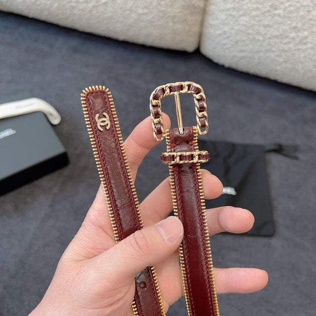 BELT 20MM IN WINE RED CALFSKIN WITH INTERWOVEN CHAIN BUCKLE ZIPPER IN TRIM GOLD HARDWARE