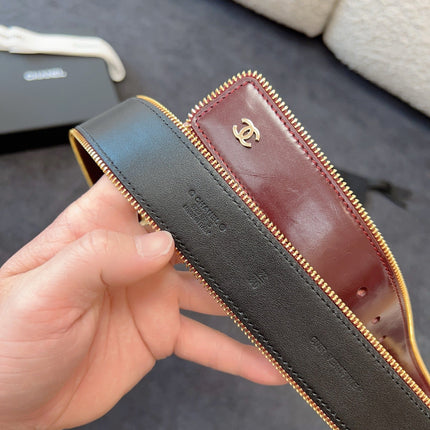BELT 40MM IN WINE RED CALFSKIN WITH INTERWOVEN CHAIN BUCKLE ZIPPER IN TRIM GOLD HARDWARE