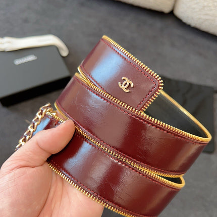 BELT 40MM IN WINE RED CALFSKIN WITH INTERWOVEN CHAIN BUCKLE ZIPPER IN TRIM GOLD HARDWARE