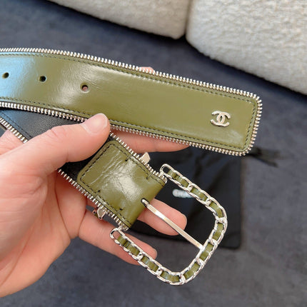 BELT 40MM IN OLIVE GREEN CALFSKIN WITH INTERWOVEN CHAIN BUCKLE ZIPPER IN TRIM SILVER HARDWARE