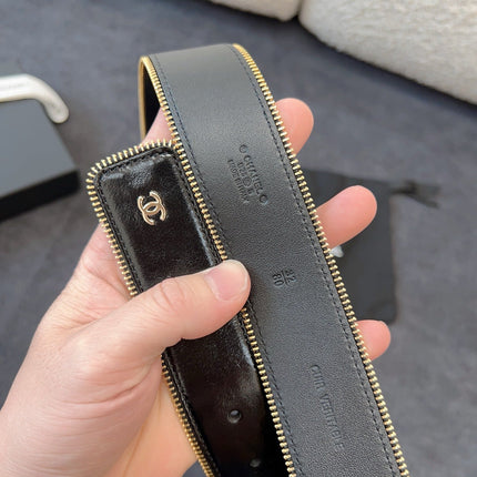 BELT 40MM IN BLACK CALFSKIN WITH INTERWOVEN CHAIN BUCKLE ZIPPER IN TRIM GOLD HARDWARE