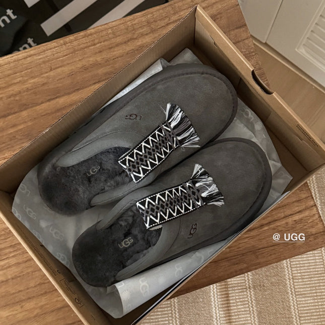 TAZZLE SLIPPER IN GRAPHITE GRAY SUEDE