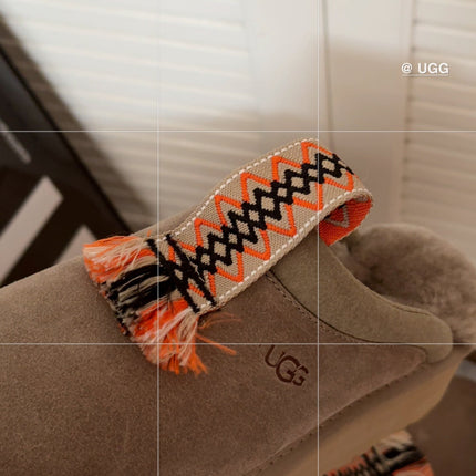 TAZZLE SLIPPER IN MEDIUM BROWN SUEDE