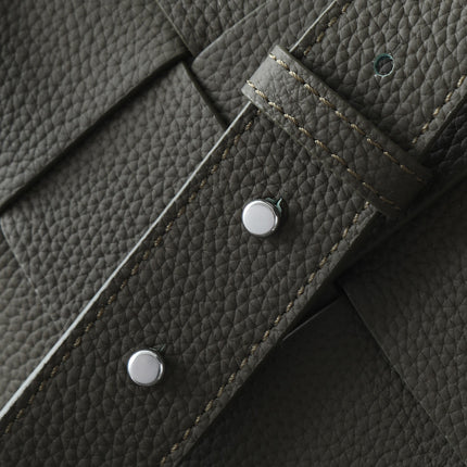 BOTTEGA VENETA 25S DIAGO HOBO 39 IN VERY DEEP OLIVE CALFSKIN