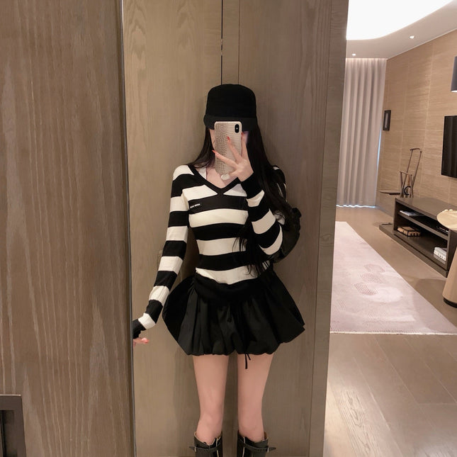 MIUMIU TOP AND SKIRT SET STYLE 444