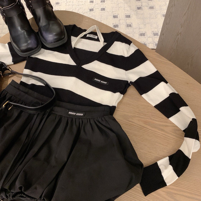 MIUMIU TOP AND SKIRT SET STYLE 444