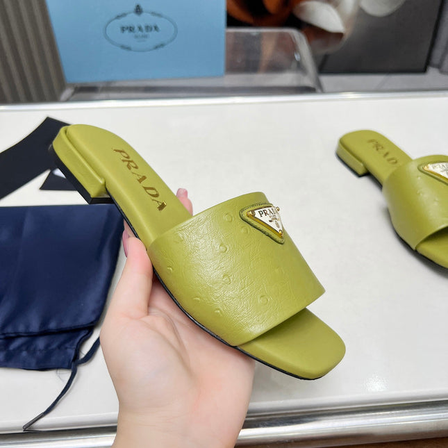 PRA SAFFIANO PATENT SLIDES OSTRICH MOTIF PEAR CALFSKIN