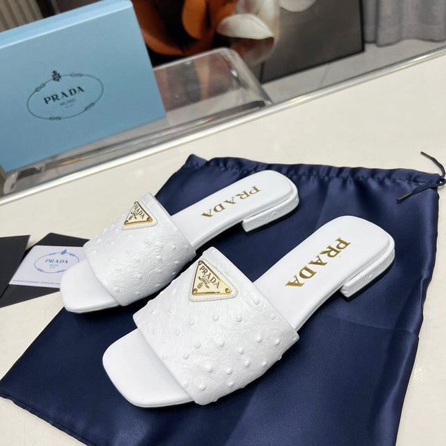 PRA SAFFIANO PATENT SLIDES OSTRICH MOTIF WHITE CALFSKIN