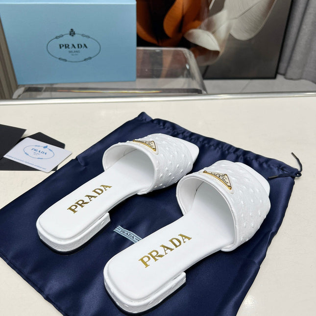 PRA SAFFIANO PATENT SLIDES OSTRICH MOTIF WHITE CALFSKIN