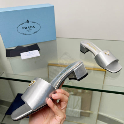 PRA EMBROIDERED SLIDES 40 SILVER CALFSKIN
