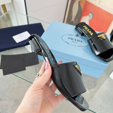 PRA SAFFIANO PATENT SLIDES BLACK CALFSKIN