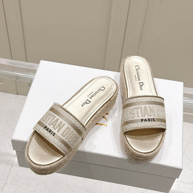 DWAY WEDGE SLIDES 45MM IN WARM GREIGE FABRIC RAFFIA SOLE