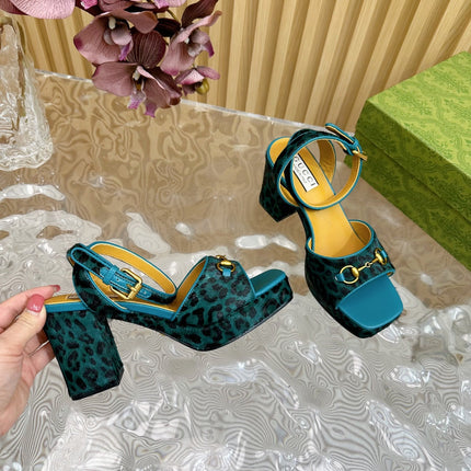 HORSEBIT HIGH-HEEL SANDAL WITH LEOPARD PRINT IN TURQUOISE VELVET AND CALFSKIN LINING
