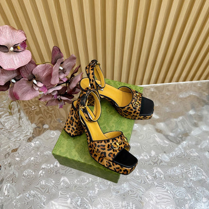 HORSEBIT HIGH-HEEL SANDAL WITH LEOPARD PRINT IN PEANUT BROWN VELVET AND CALFSKIN LINING