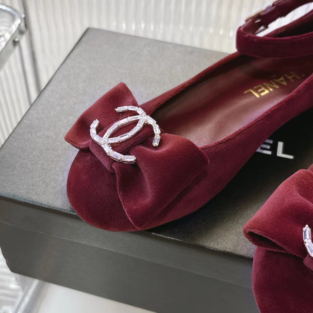 BOW MARY JANE SHOES IN GARNET RED VELVET