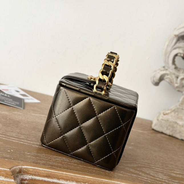 MINI VINTAGE COSMETIC BAG 11 IN MIKADO SHINY CALFSKIN GOLD HARDWARE