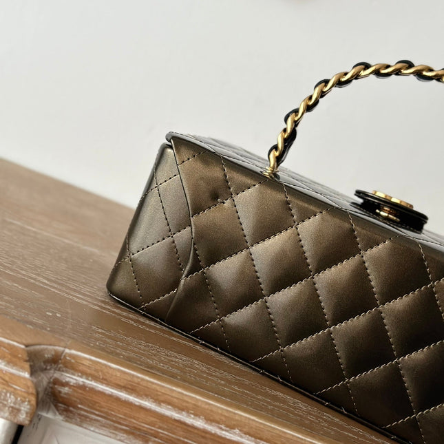 VINTAGE COSMETIC BAG 22 IN MIKADO SHINY CALFSKIN GOLD HARDWARE