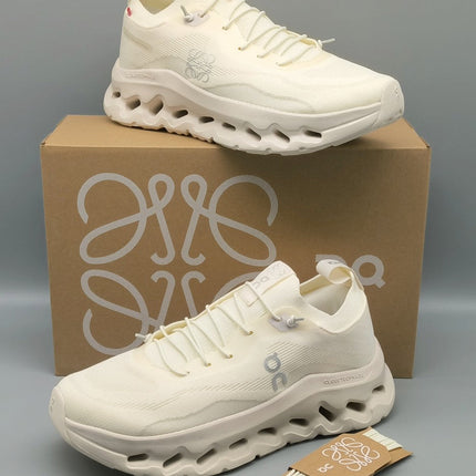 LW CLOUDTILT SNEAKER CREAM POLYESTER