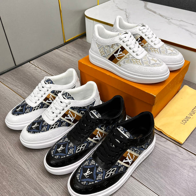 LV TRAINER IN BLACK EMBOSSED CALFSKIN AND MONOGRAM FABRIC