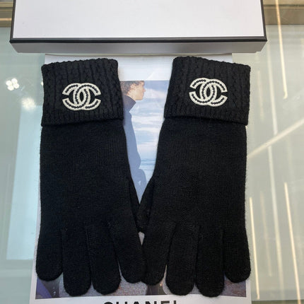 GLOVES IN BLACK CASHMERE WITH WHITE LOGO 405907