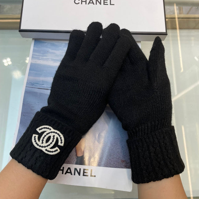 GLOVES IN BLACK CASHMERE WITH WHITE LOGO 405907