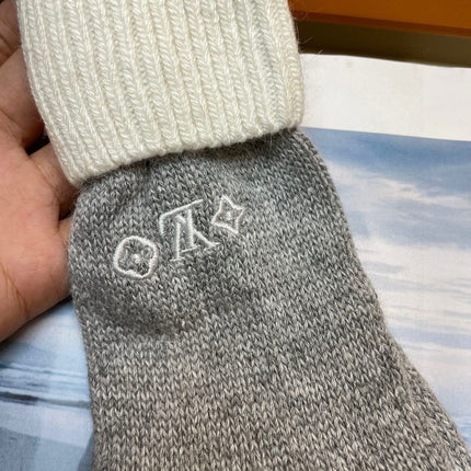 GLOVES IN DOVE GRAY MIX WHITE WOOL 458573