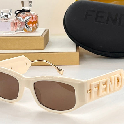 EMBOSSED LOGO ROMA RECTANGULAR FRAME SUNGLASSES FE40108U IN ACETATE