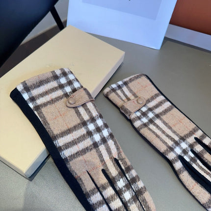 LINED GLOVES IN CAMEL BEIGE AND BLACK WOOL 453711